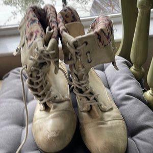Floral boots
